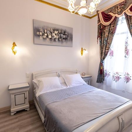 Appartement Maison De L'Eglise Du Couvent Narbonne Eksteriør bilde
